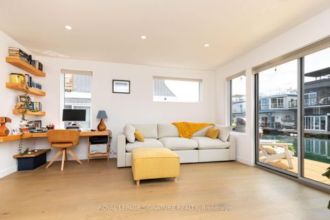 Photo 4 at E-65 - 7 Brimley Road S, Cliffcrest, Toronto