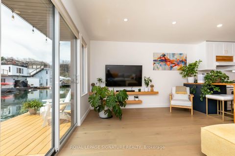 Photo 5 at E-65 - 7 Brimley Road S, Cliffcrest, Toronto