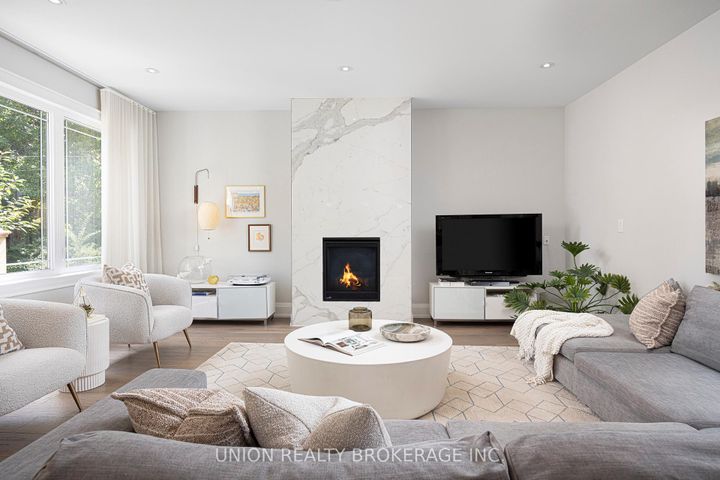 Photo 8 at 33 Hunt Club Drive, Cliffside, Toronto