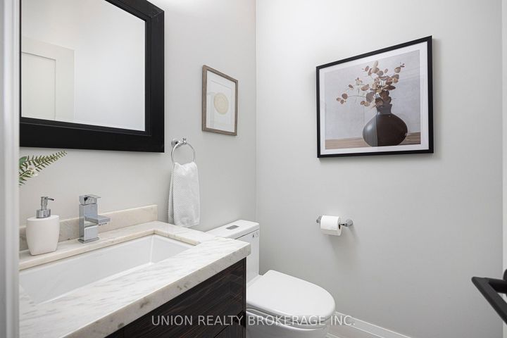 Photo 11 at 33 Hunt Club Drive, Cliffside, Toronto