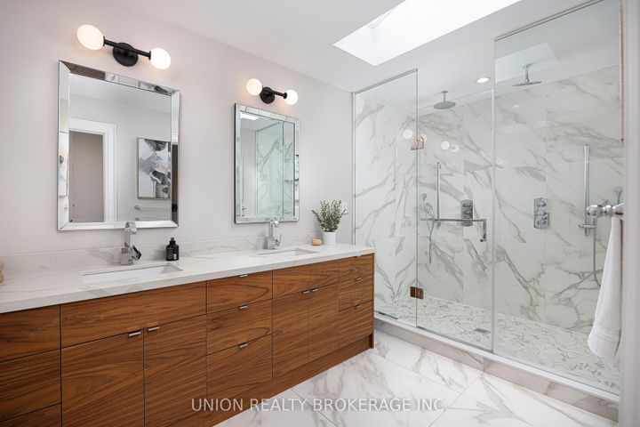Photo 14 at 33 Hunt Club Drive, Cliffside, Toronto
