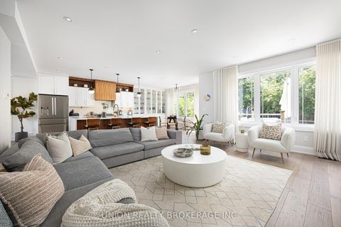 Photo 9 at 33 Hunt Club Drive, Cliffside, Toronto