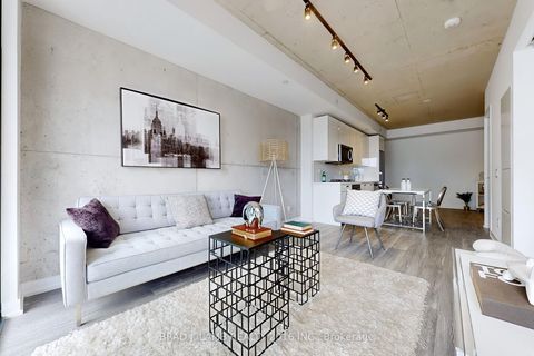 Photo 4 at 305 - 55 Ontario Street, Moss Park, Toronto Photo 4 at 305 - 55 Ontario Street, Moss Park, Toronto