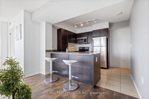 Photo 8 at 1014 - 800 Lawrence Avenue W, Glen Park, Toronto