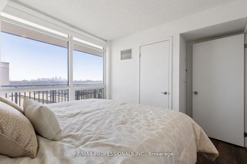 Photo 14 at 1014 - 800 Lawrence Avenue W, Glen Park, Toronto