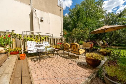 Photo 4 at 663 Woburn Avenue, Nortown, Toronto