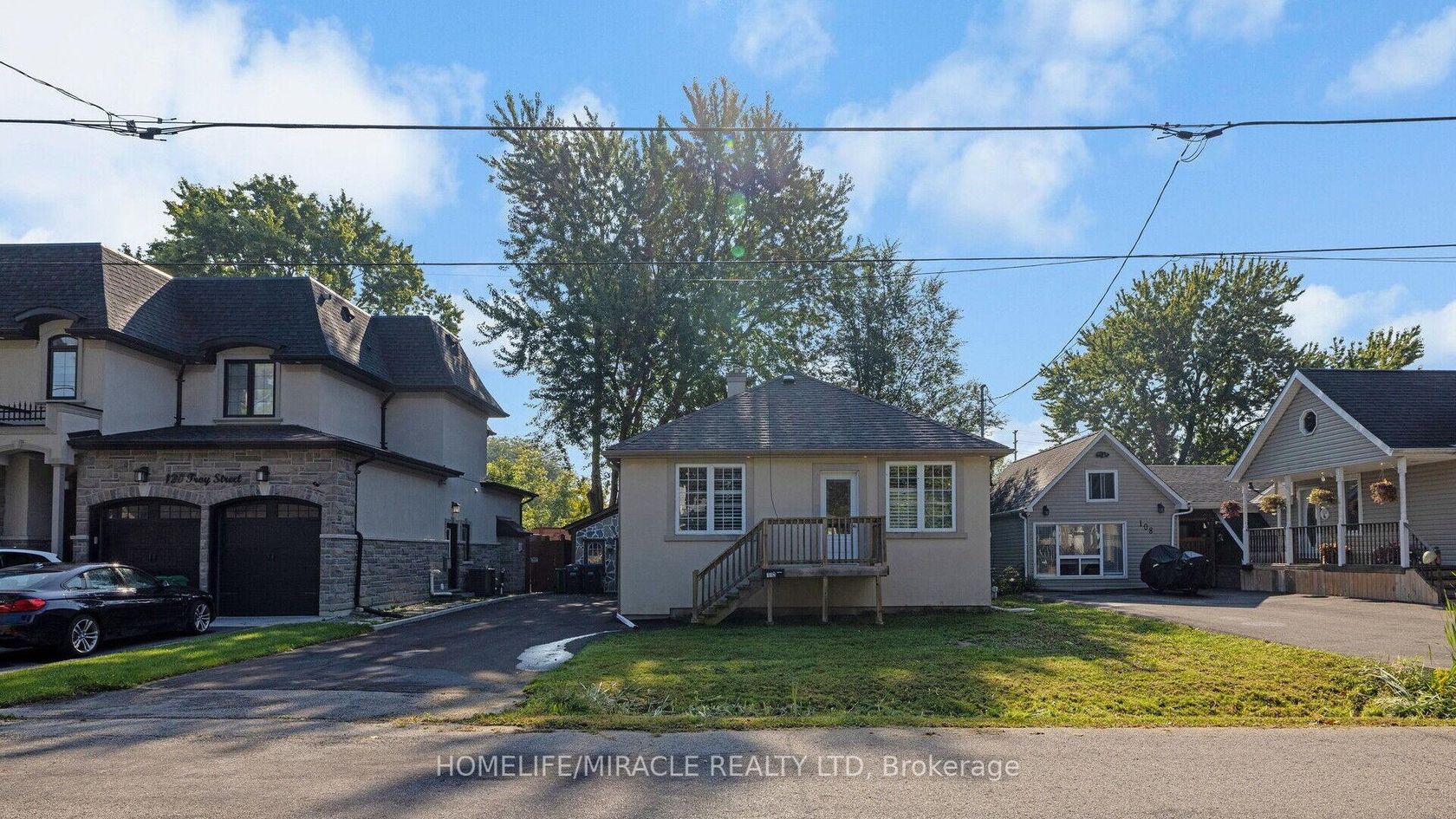 112 Troy Street, Mineola, Mississauga 