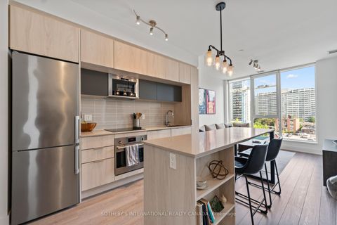 Photo 3 at 412 - 1 Belsize Drive, Mount Pleasant West, Toronto