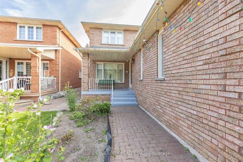 Photo 3 at 144 Jackman Crescent, West Woodbridge, Vaughan