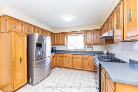 Photo 16 at 144 Jackman Crescent, West Woodbridge, Vaughan