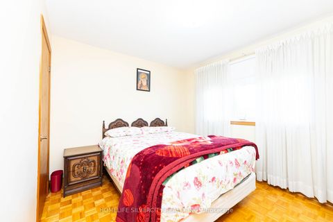 Photo 27 at 144 Jackman Crescent, West Woodbridge, Vaughan