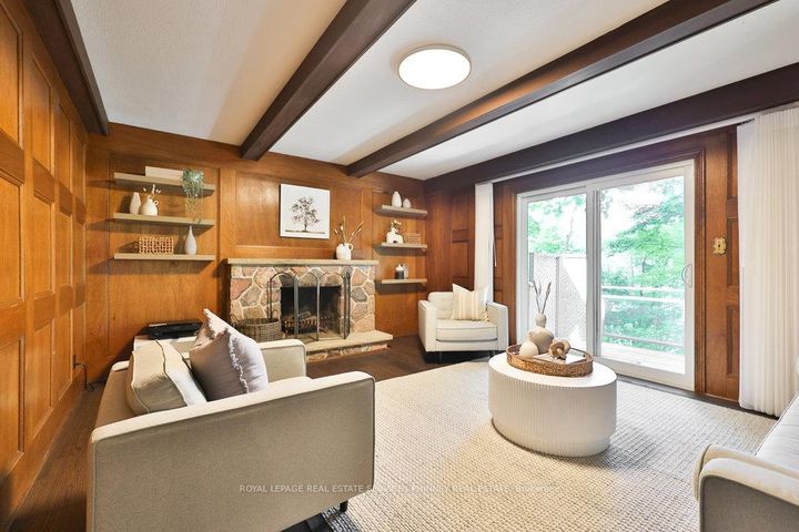 Photo 15 at 1033 Wenleigh Court, Lorne Park, Mississauga