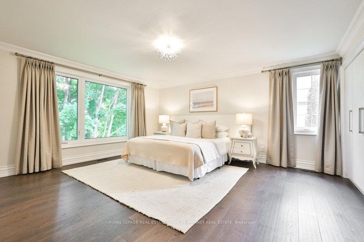 Photo 20 at 1033 Wenleigh Court, Lorne Park, Mississauga