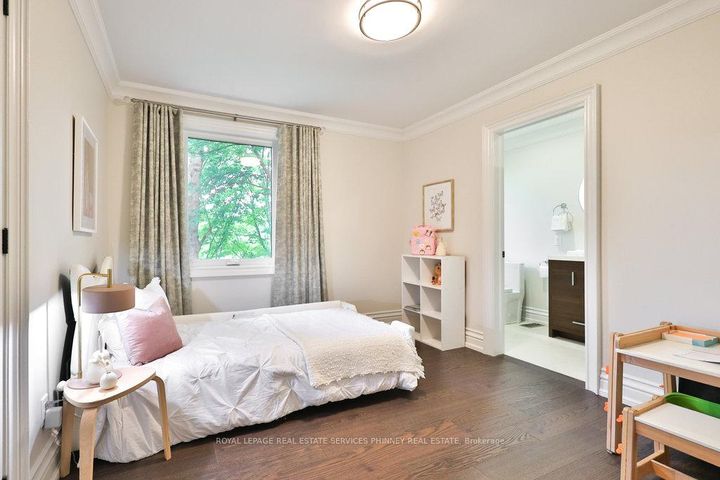 Photo 25 at 1033 Wenleigh Court, Lorne Park, Mississauga