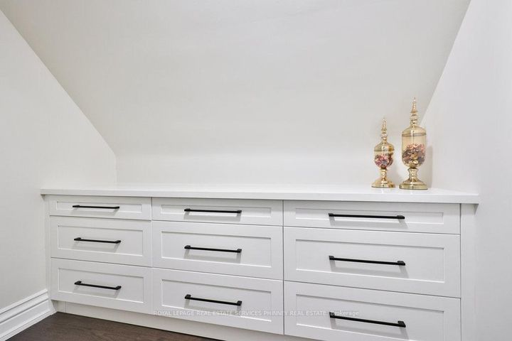 Photo 34 at 1033 Wenleigh Court, Lorne Park, Mississauga