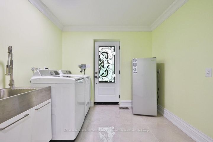 Photo 42 at 1033 Wenleigh Court, Lorne Park, Mississauga