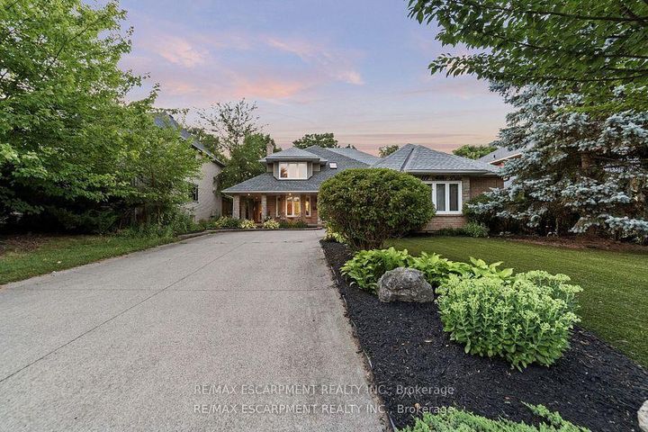 Photo 1 at 117 Miller Drive, Ancaster, Hamilton
