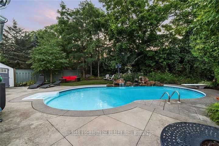 Photo 6 at 117 Miller Drive, Ancaster, Hamilton