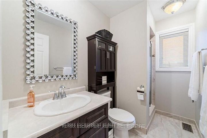Photo 10 at 117 Miller Drive, Ancaster, Hamilton