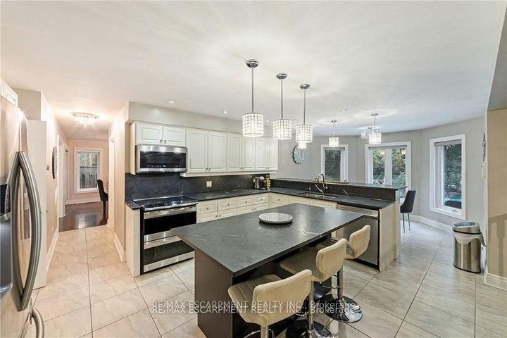 Photo 16 at 117 Miller Drive, Ancaster, Hamilton