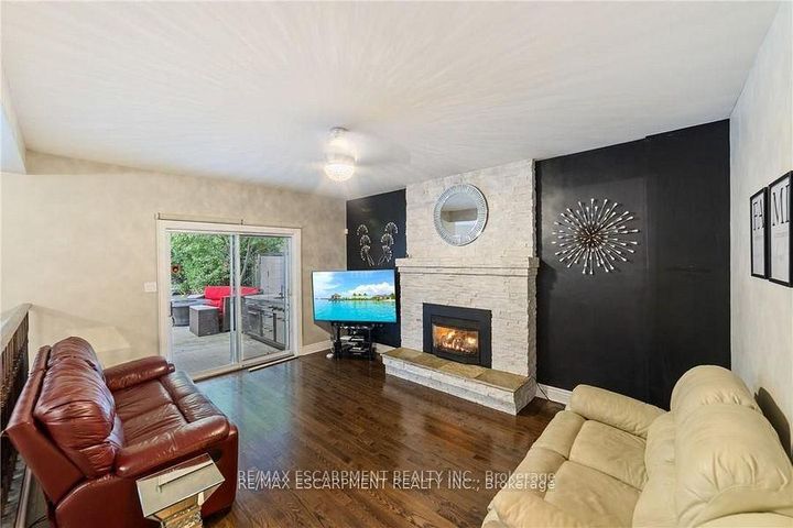 Photo 23 at 117 Miller Drive, Ancaster, Hamilton