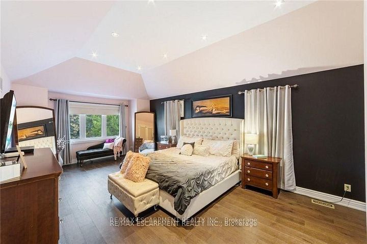 Photo 26 at 117 Miller Drive, Ancaster, Hamilton