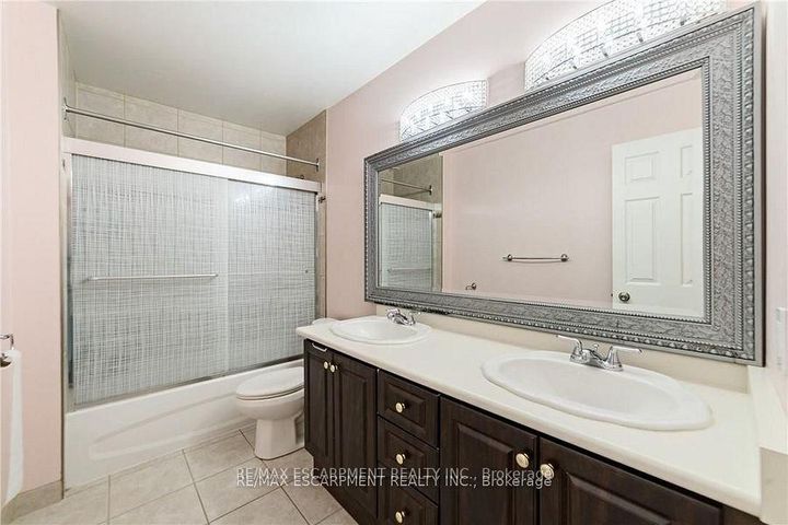 Photo 29 at 117 Miller Drive, Ancaster, Hamilton