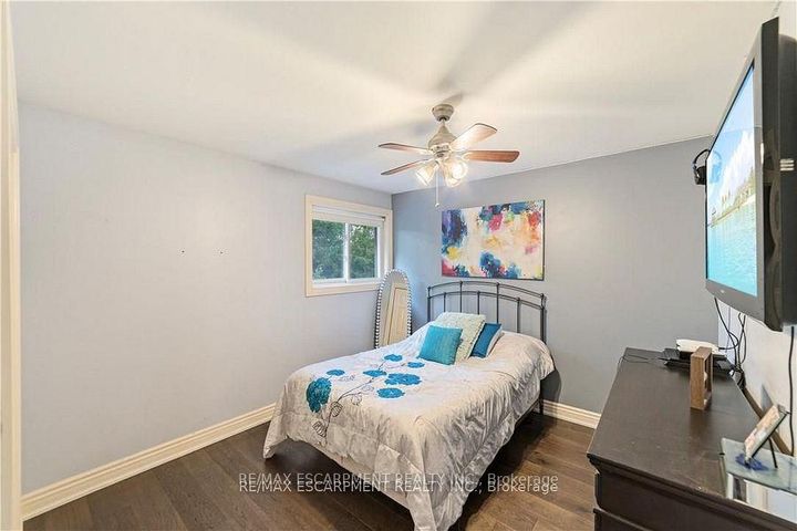 Photo 31 at 117 Miller Drive, Ancaster, Hamilton