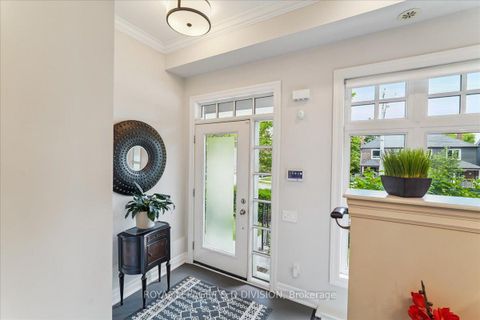 Photo 4 at 361 Roehampton Avenue, Mount Pleasant East, Toronto