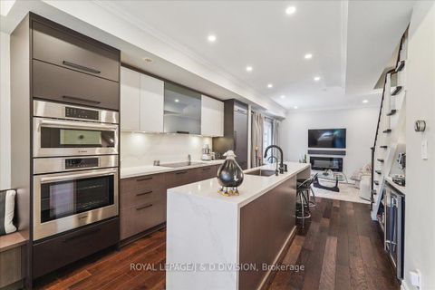 Photo 7 at 361 Roehampton Avenue, Mount Pleasant East, Toronto