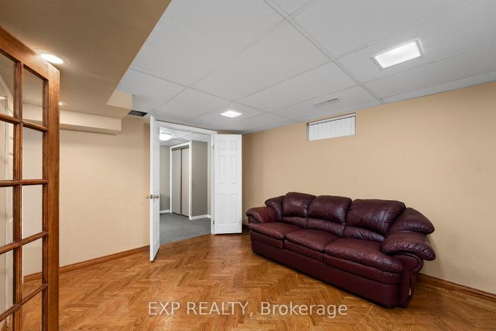 Photo 30 at 56 Manning Crescent, College Manor, Newmarket