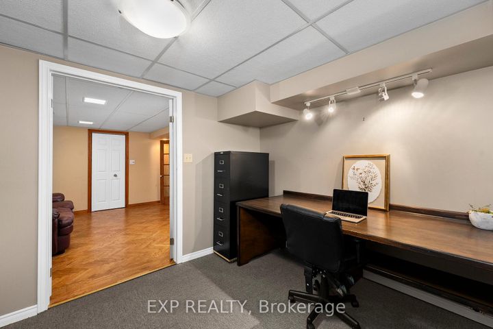 Photo 33 at 56 Manning Crescent, College Manor, Newmarket