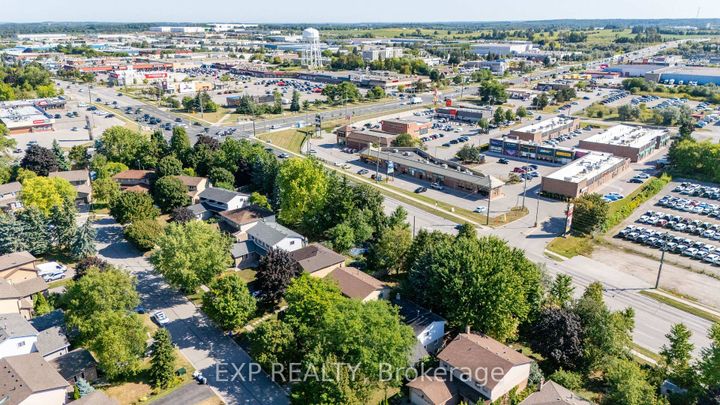 Photo 41 at 56 Manning Crescent, College Manor, Newmarket