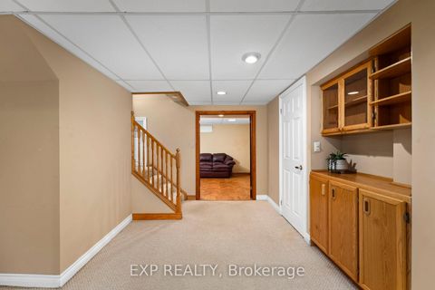 Photo 29 at 56 Manning Crescent, College Manor, Newmarket