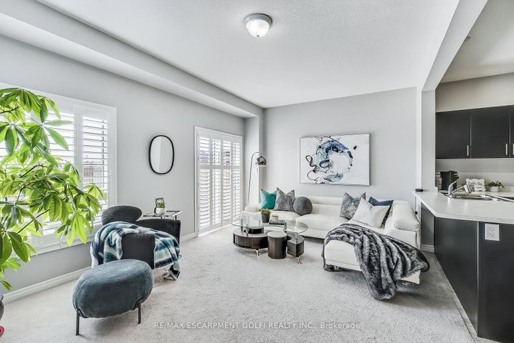 Photo 8 at 163 Lormont Boulevard, Stoney Creek, Hamilton