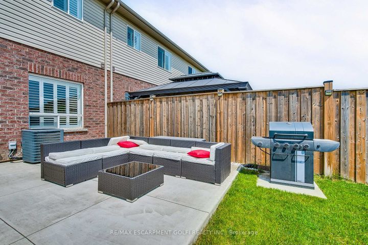 Photo 24 at 163 Lormont Boulevard, Stoney Creek, Hamilton