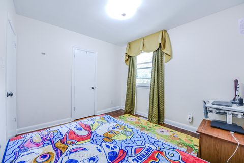 Photo 20 at 3987 Bloor Street W, City Centre West, Toronto