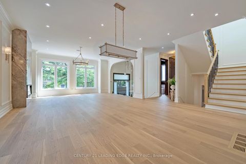 Photo 8 at 22 KING HIGH Avenue, Clanton Park, Toronto