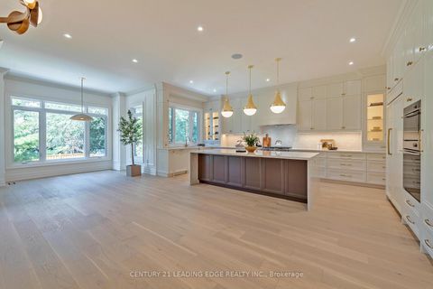 Photo 12 at 22 KING HIGH Avenue, Clanton Park, Toronto