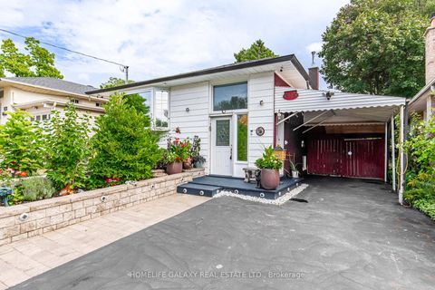 Photo 3 at 43 Larkhall Avenue, Bendale, Toronto