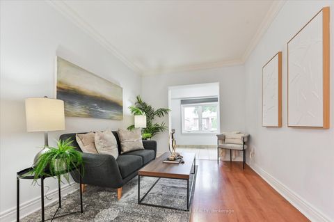 Photo 5 at 44 Crewe Avenue, Lumsden, Toronto