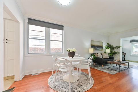 Photo 7 at 44 Crewe Avenue, Lumsden, Toronto