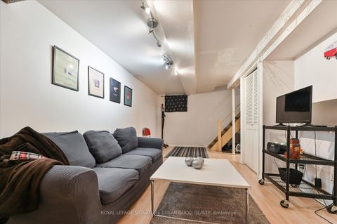 Photo 16 at 44 Crewe Avenue, Lumsden, Toronto