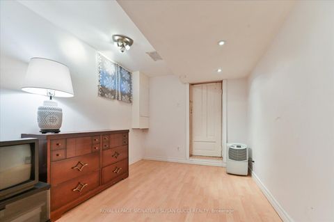 Photo 20 at 44 Crewe Avenue, Lumsden, Toronto