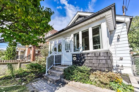 Photo 2 at 281 Westlake Avenue, Lumsden, Toronto