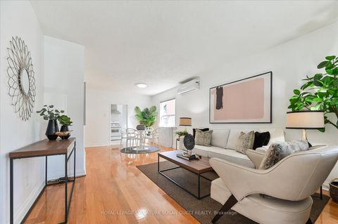 Photo 5 at 281 Westlake Avenue, Lumsden, Toronto