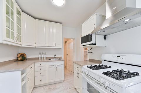 Photo 11 at 281 Westlake Avenue, Lumsden, Toronto