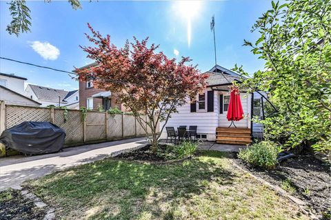 Photo 24 at 281 Westlake Avenue, Lumsden, Toronto