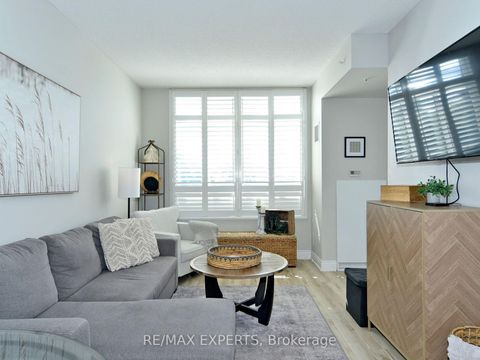 Photo 14 at 207 - 2396 Major Mackenzie Drive, Maple, Vaughan