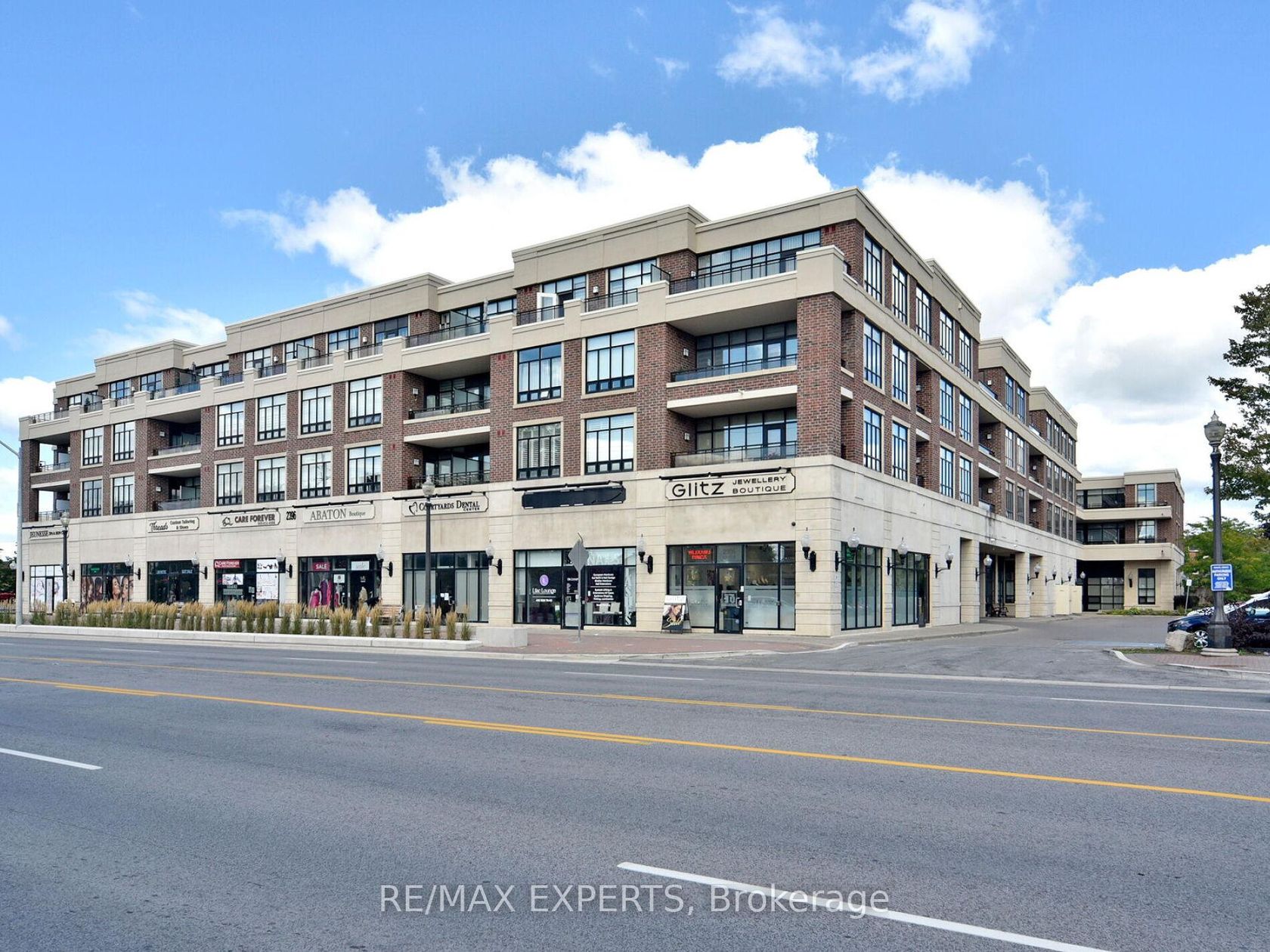 207 - 2396 Major Mackenzie Drive, Maple, Vaughan 